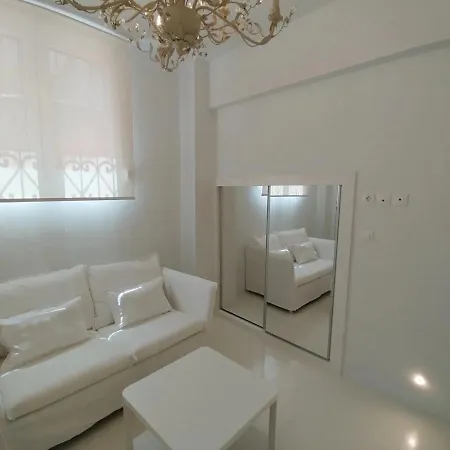 Stylish Small Apartment In Pagkrati Close To Metro Athens Exterior photo