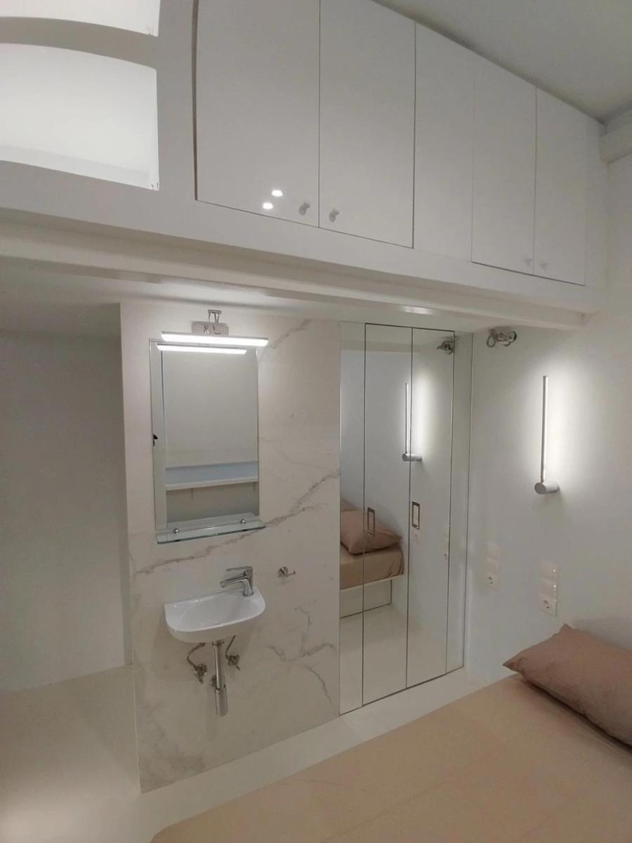 Apartment Stylish Small In Pagkrati Close To Metro